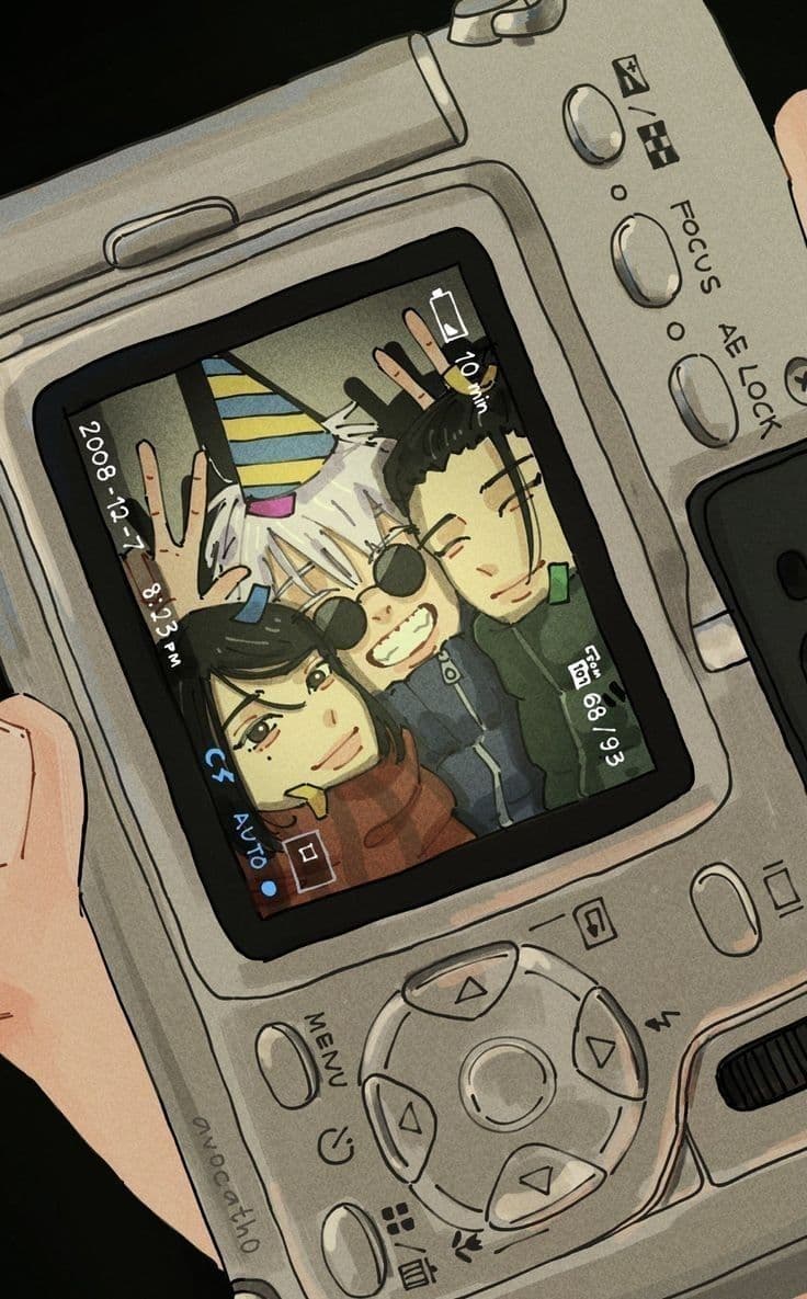 The image features a digital illustration of three characters from Jujutsu Kaisen—Shoko Ieiri, Satoru Gojo, and Suguru Geto—viewed through the LCD screen of a vintage digital camera. Shoko is in the foreground wearing a thick reddish-brown scarf, while Gojo stands in the center with a striped party hat and his signature round sunglasses, and Geto leans in from the right in a dark green high-collared jacket. They are posed closely together for a celebratory selfie, with Gojo making a peace sign and Geto smiling warmly with closed eyes. The camera interface includes realistic details like a battery indicator, timestamp from 2008, and various menu buttons on the silver chassis. The artistic style uses soft, painterly textures and muted tones to evoke a sense of nostalgia and 'lo-fi' aesthetics. The overall atmosphere is deeply nostalgic and heartwarming, capturing a fleeting moment of friendship and peace from the characters' youth.